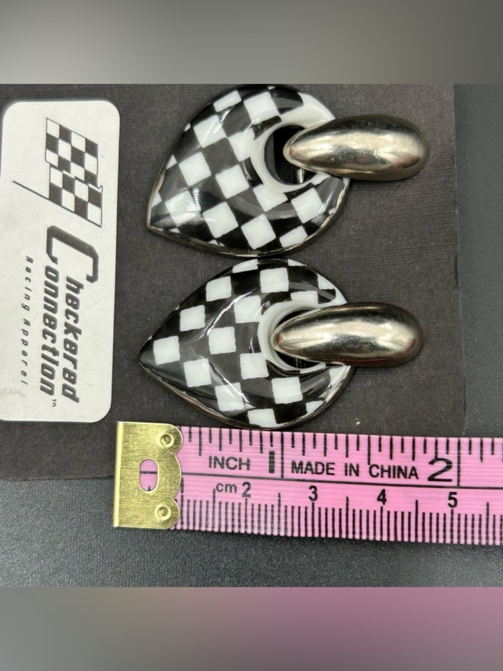 90s Porcelain Checkered Connection Heart Earrings Black White Racing Post - Picture 3 of 5